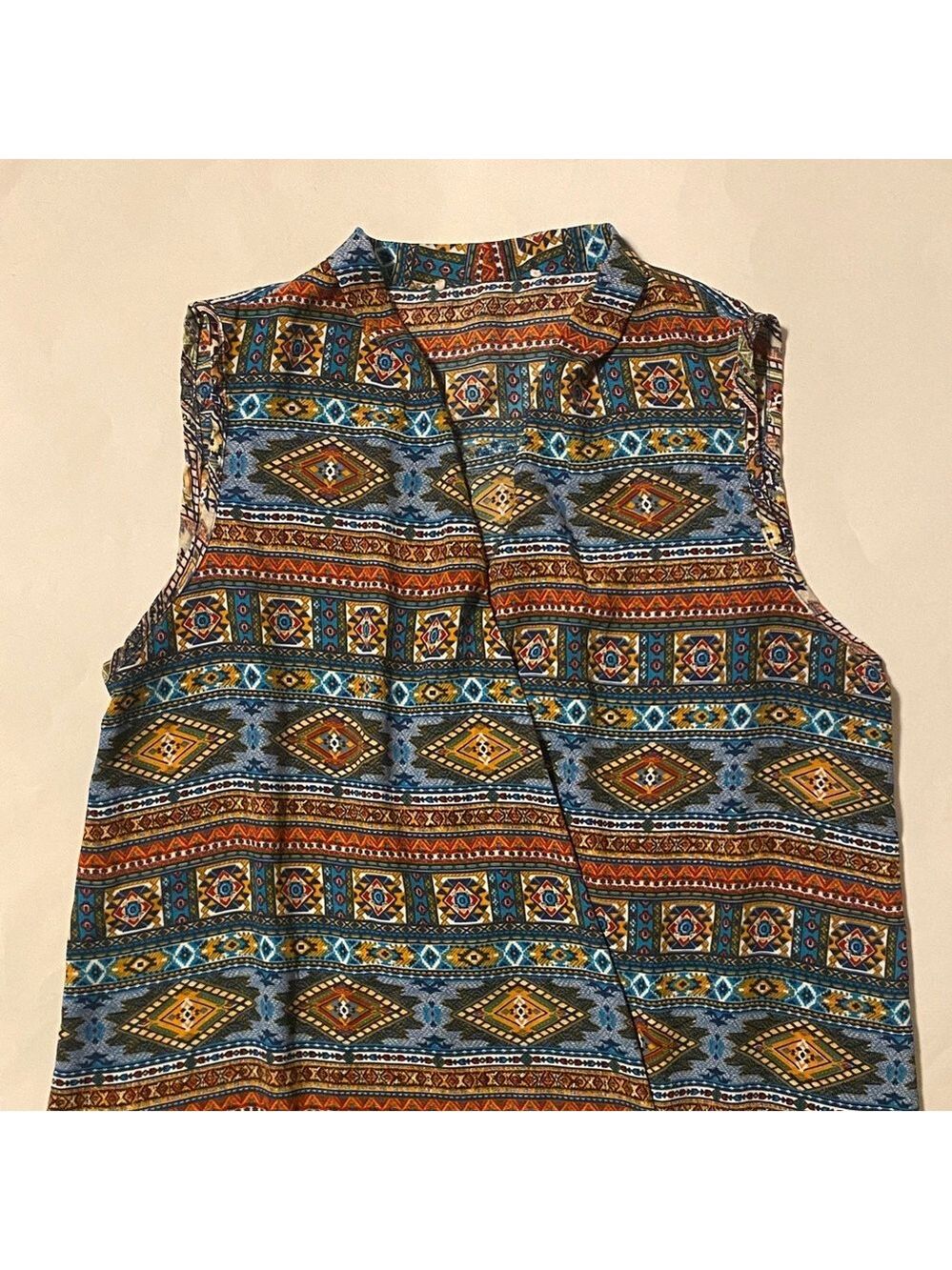 Sleeveless Geometric Print Top